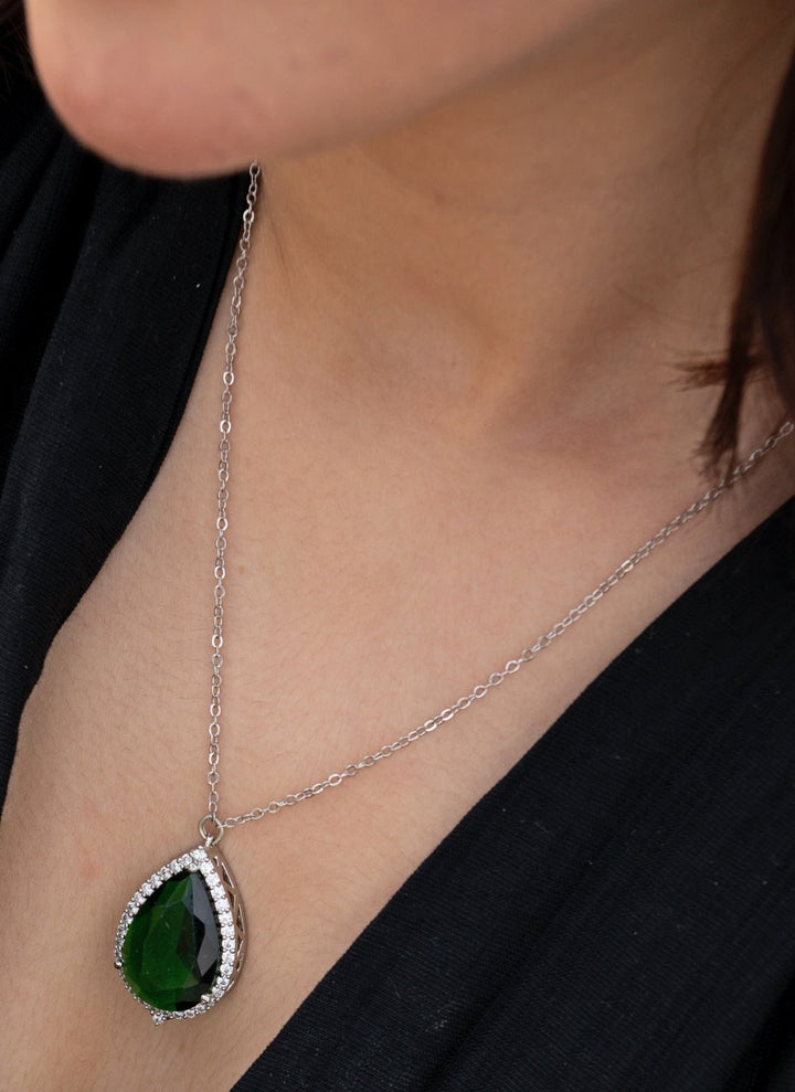 Do Taara Green Stone NecklaceFabilicious Fashion