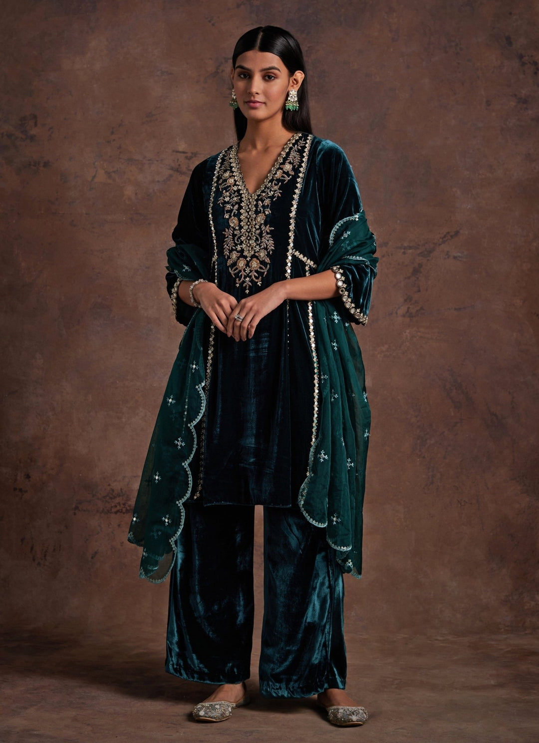 Green Velvet Embroidered Kurta Pants Set Sanya Gulati - Fabilicious Fashion