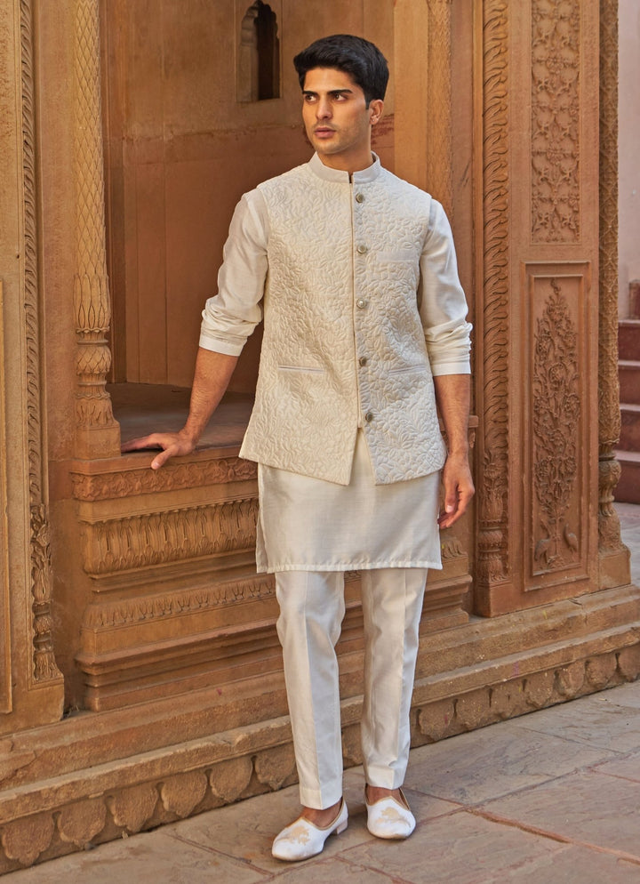 Ivory And Gold Embroidered Chanderi Kurta and Quilted Bundi Set Nidhika Shekhar - Men - Fabilicious Fashion
