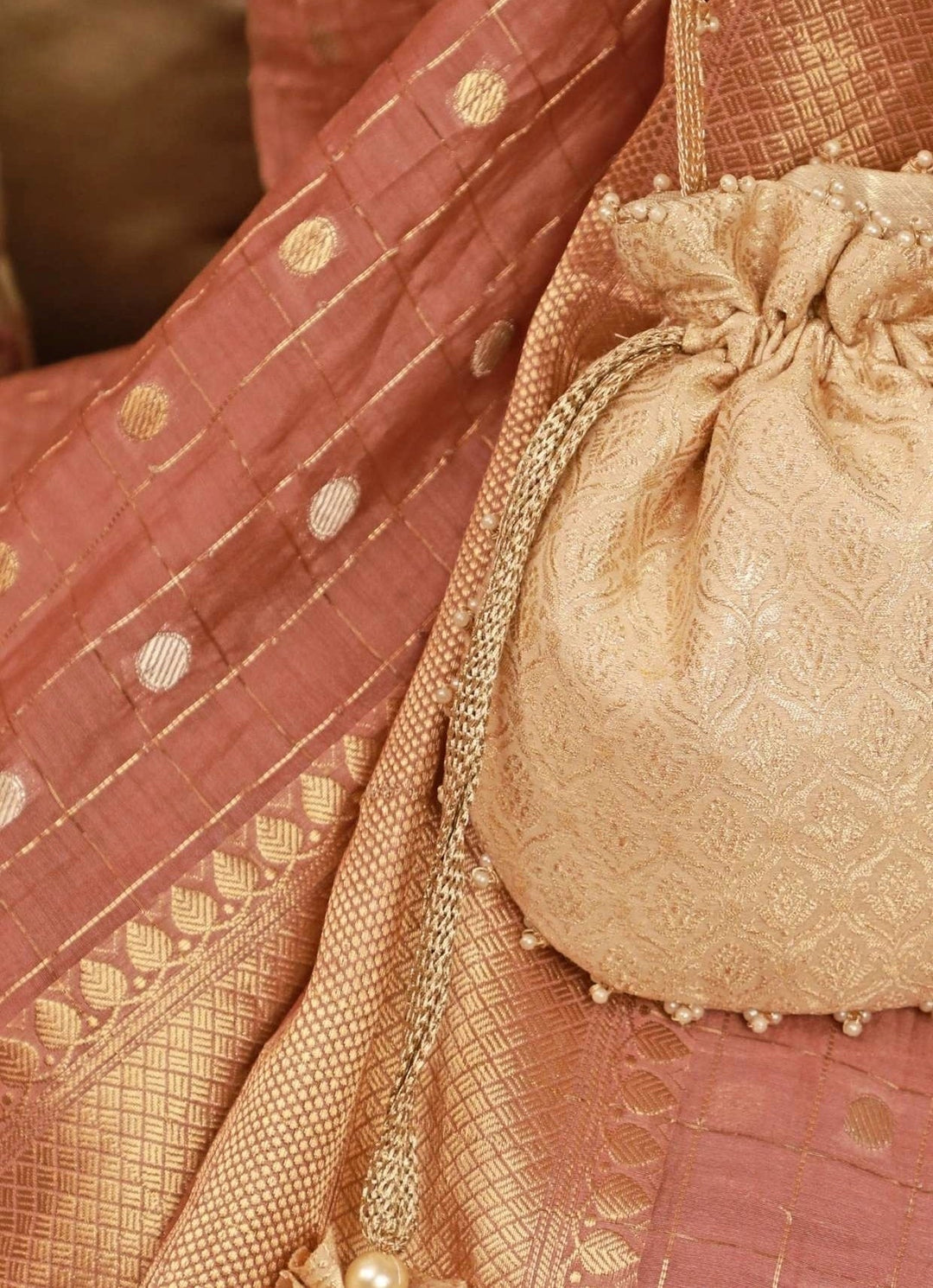 Ivory Banarasi Potli Amyra - Fabilicious Fashion