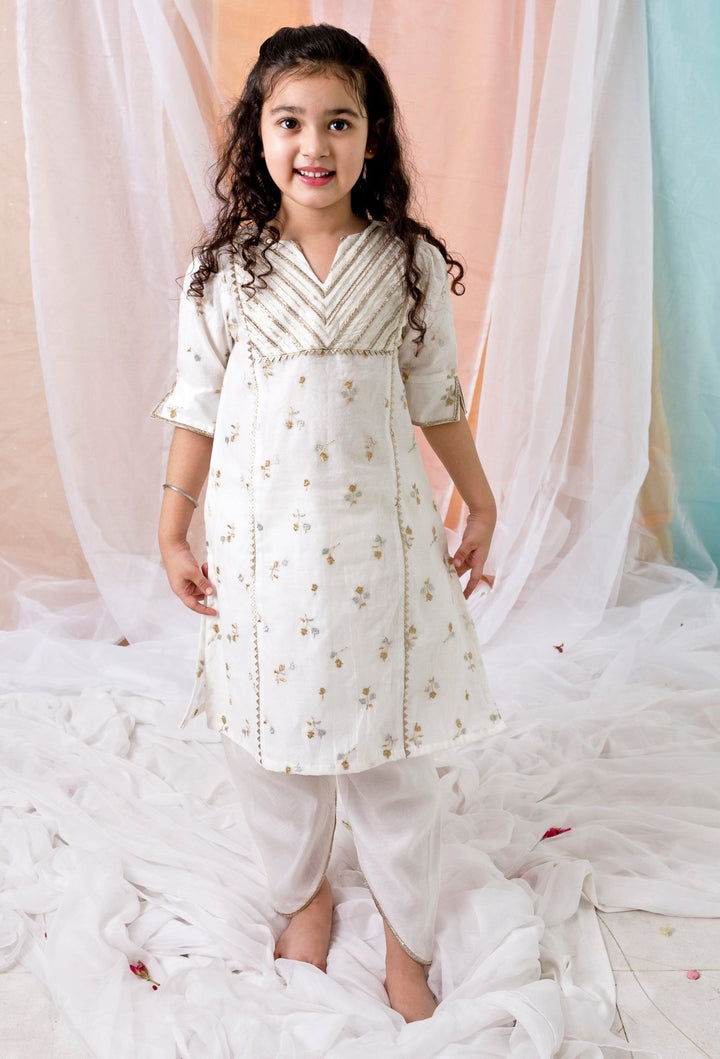Chotibuti Ivory Chanderi Kurta Dhoti SetFabilicious Fashion