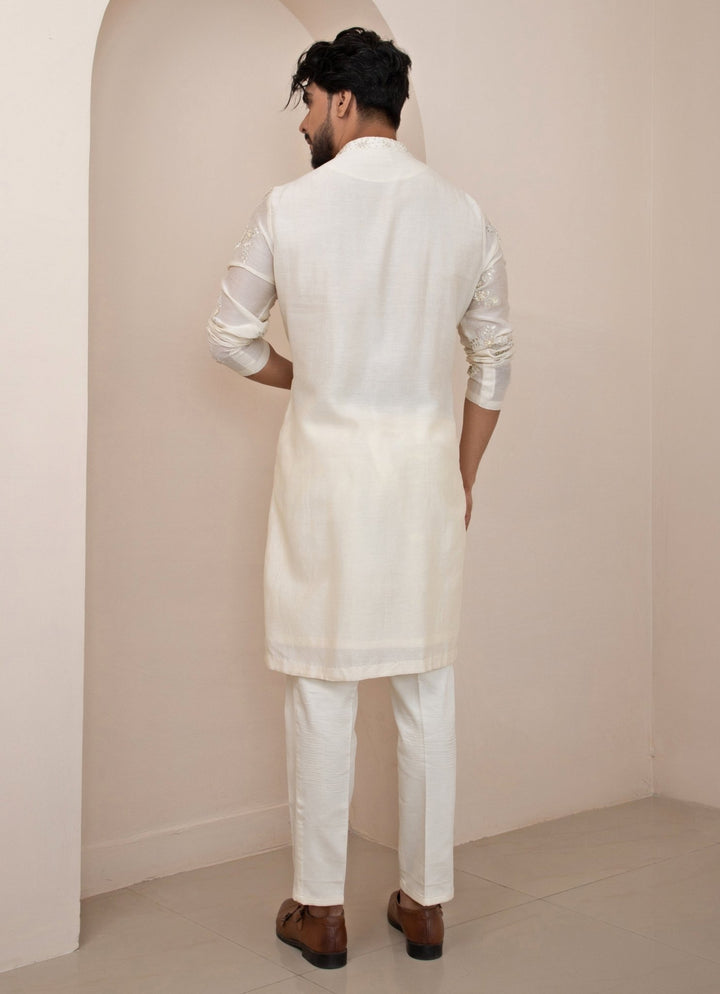 Ivory Embroidered Chanderi Kurta Pants Set Smriti - Fabilicious Fashion
