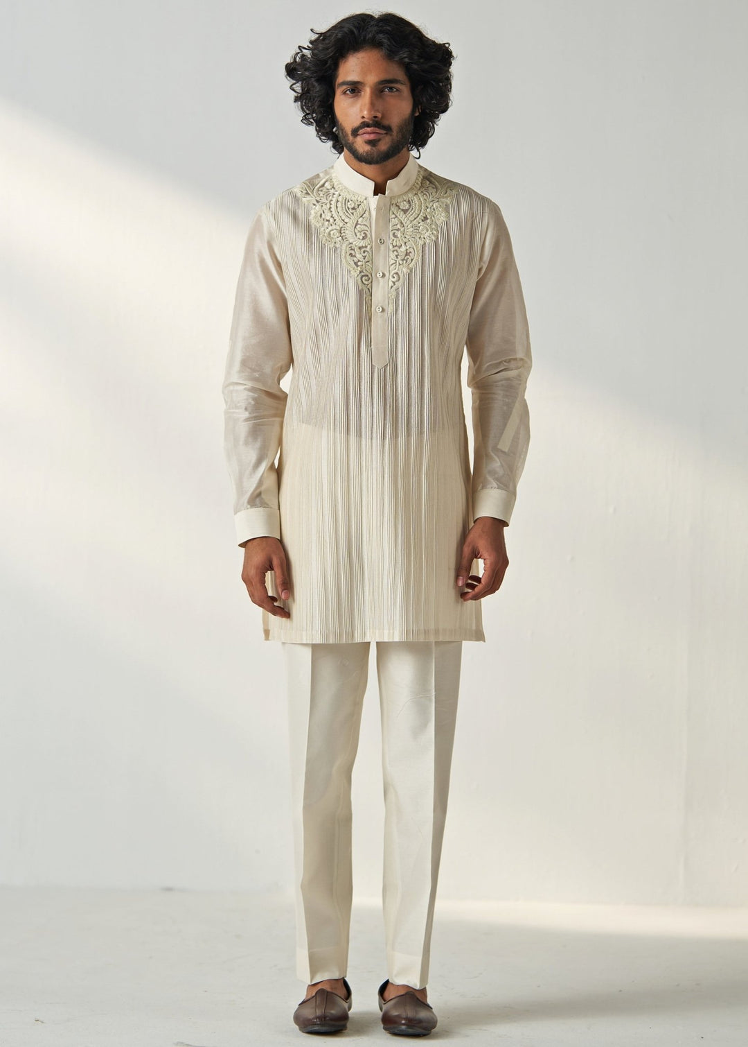 Ivory Embroidered Chanderi Silk Kurta Pajama Set Studio Bagechaa - Men - Fabilicious Fashion