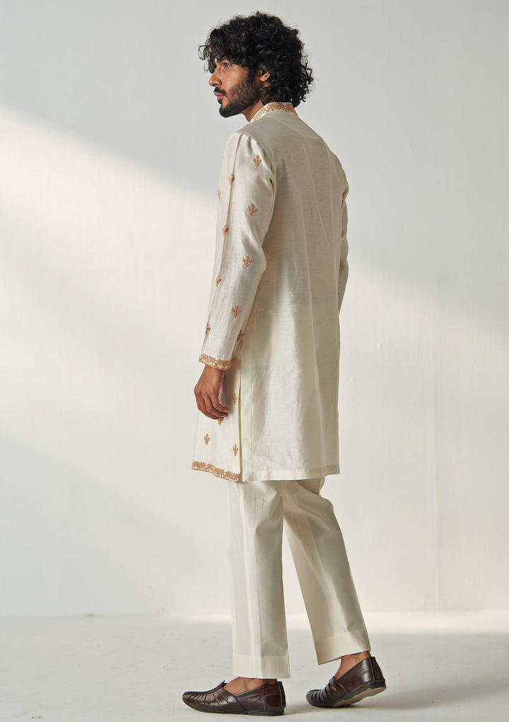 Ivory Embroidered Chanderi Silk Kurta Pant Set Studio Bagechaa - Men - Fabilicious Fashion