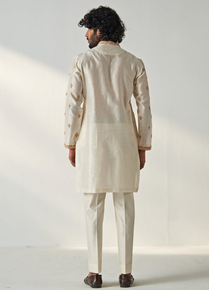 Ivory Embroidered Chanderi Silk Kurta Pant Set Studio Bagechaa - Men - Fabilicious Fashion
