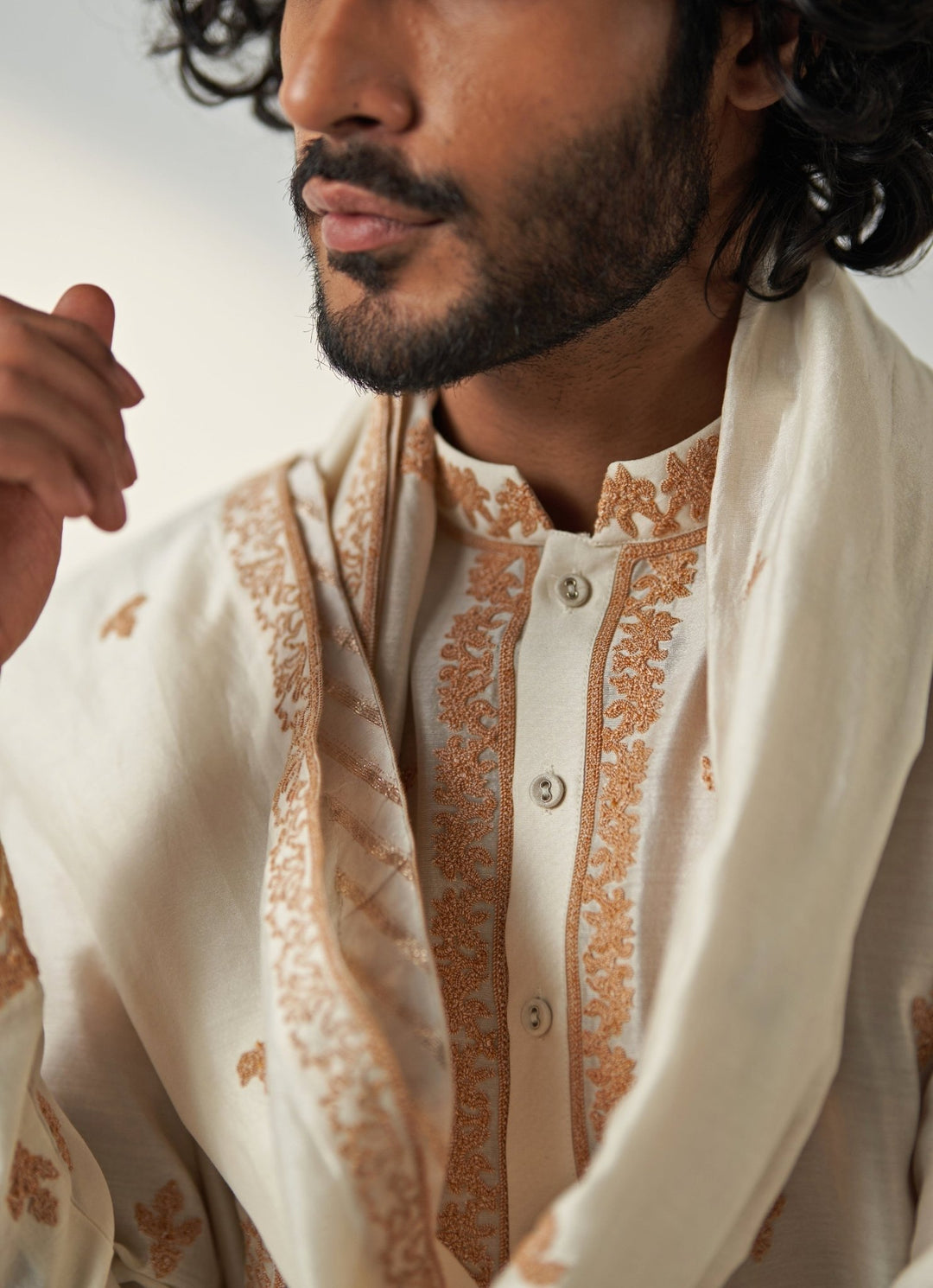 Ivory Embroidered Chanderi Silk Kurta Pant Set Studio Bagechaa - Men - Fabilicious Fashion