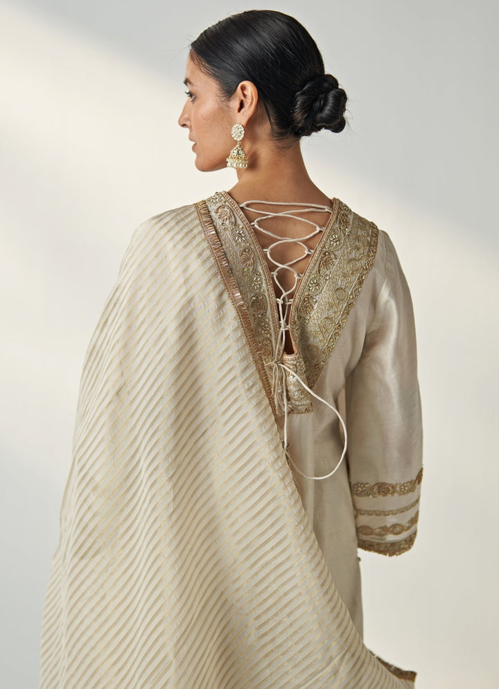 Ivory Embroidered Kurta Pant Set Studio Bagechaa - Fabilicious Fashion