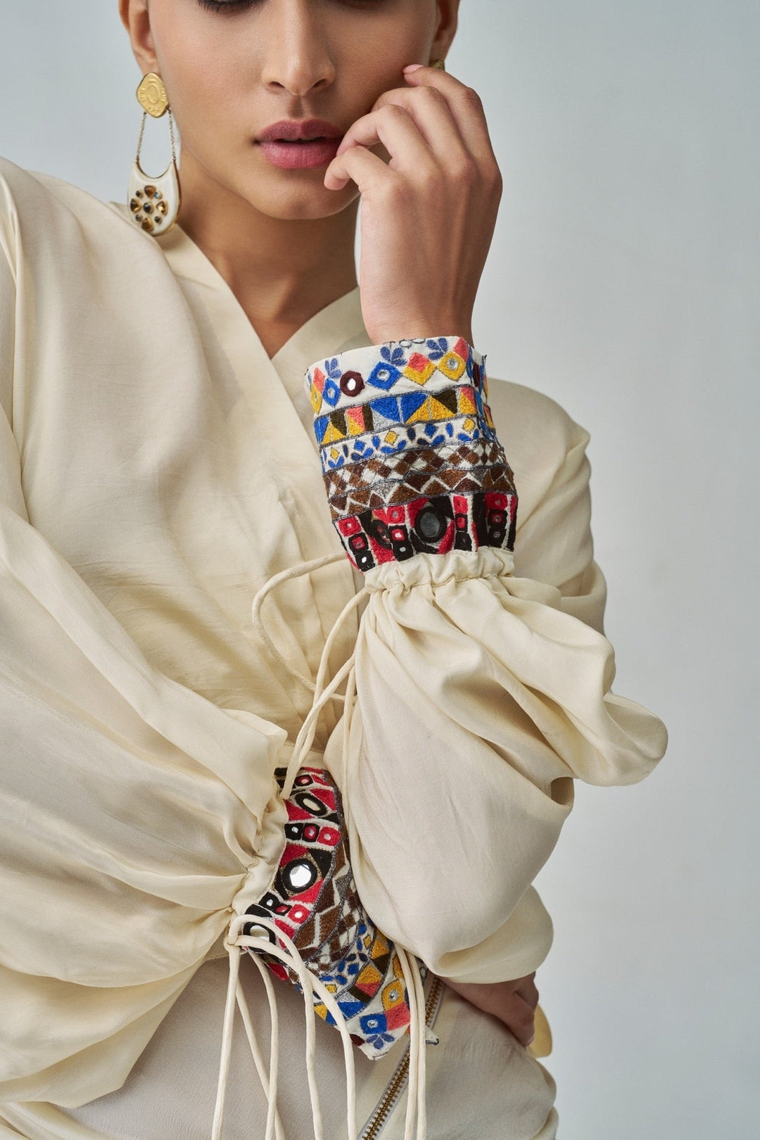 Ivory Embroidered Skirt Set Saaksha & Kinni - Fabilicious Fashion