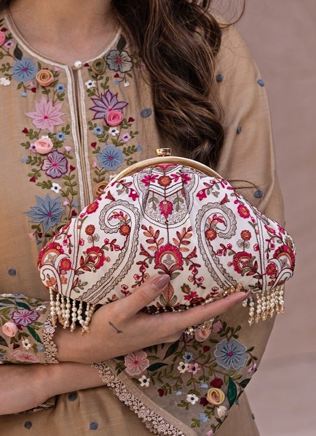 Ivory Embroidered Vintage Purse AMYRA - Fabilicious Fashion