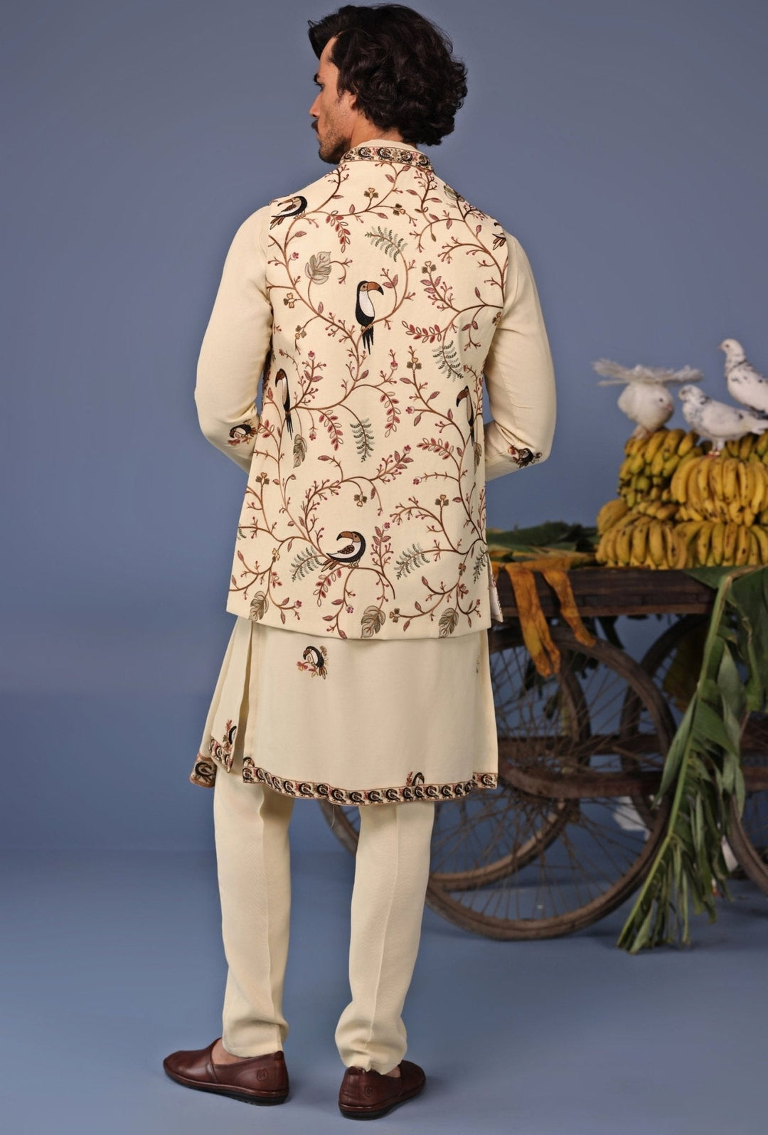 Ivory Kurta Pant Set with Thread Embroidered Jacket Kalpraag - Fabilicious Fashion