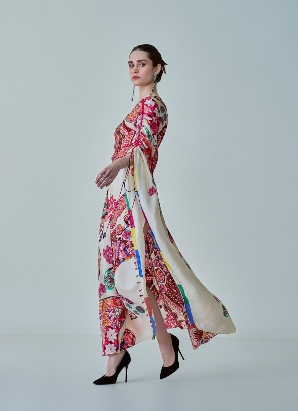 Ivory Paisley Print Kaftan Saaksha & Kinni - Fabilicious Fashion