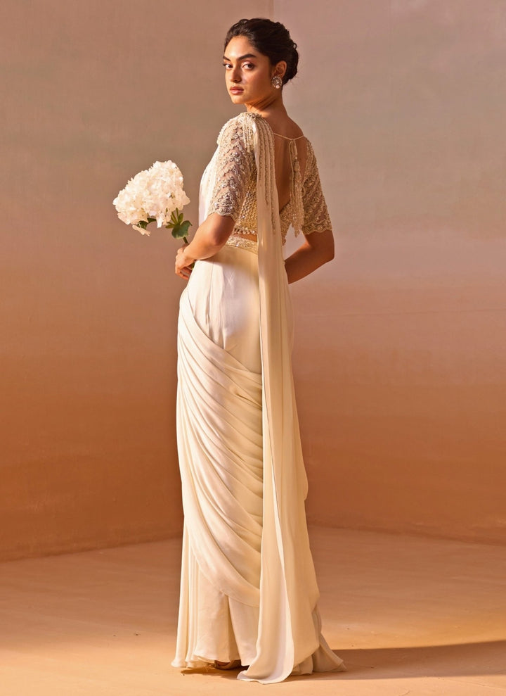 Nitika Gujral Ivory Satin Pre Draped Saree SetFabilicious Fashion