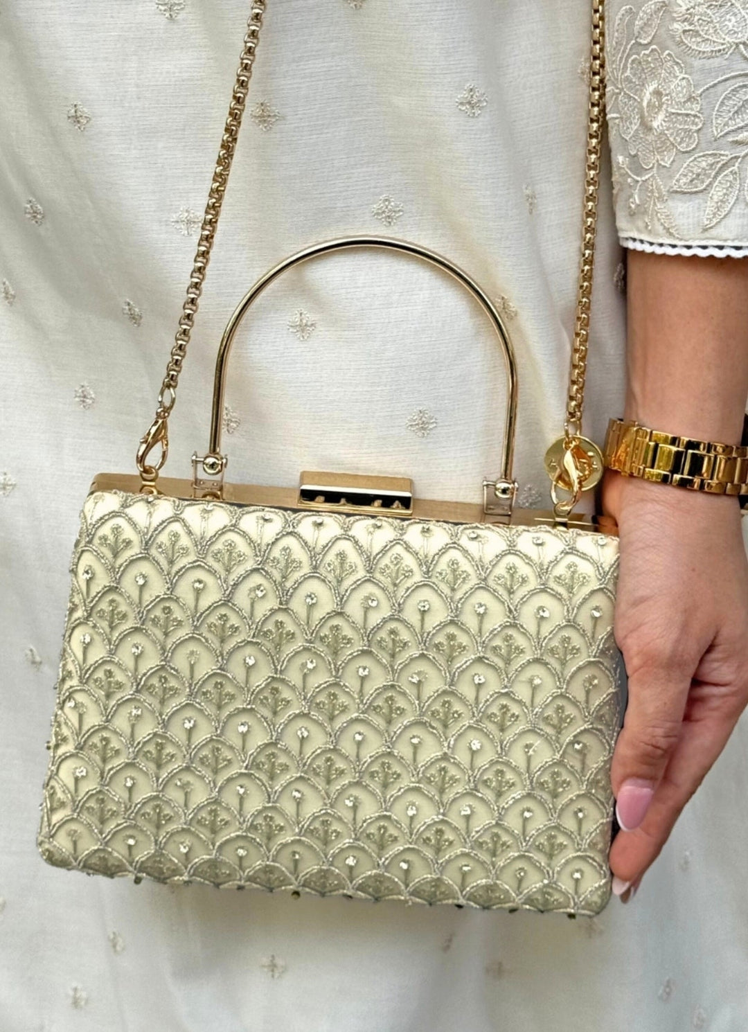 Ivory Silk Embroidered Clutch Amyra - Fabilicious Fashion