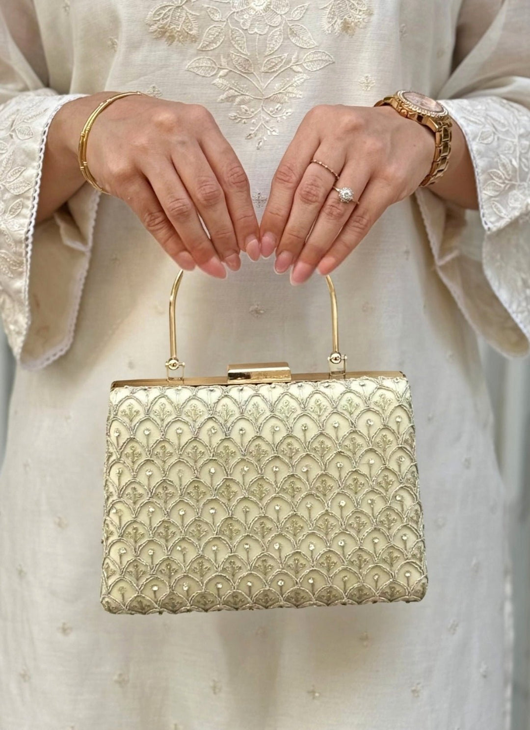 Ivory Silk Embroidered Clutch Amyra - Fabilicious Fashion