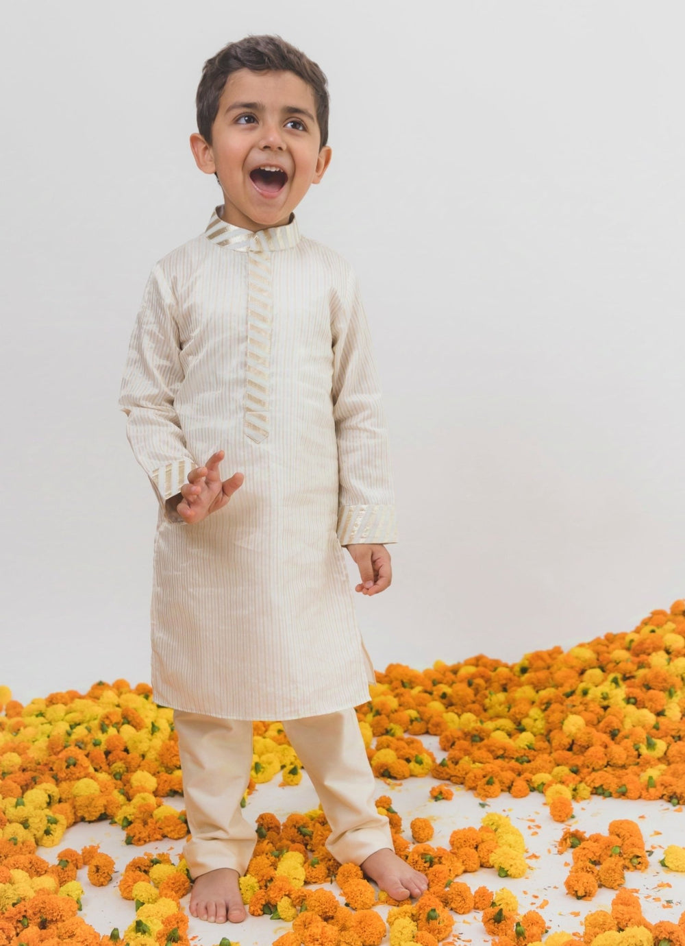 Ivory Tissue Chanderi Kurta Set Chotibuti - Fabilicious Fashion