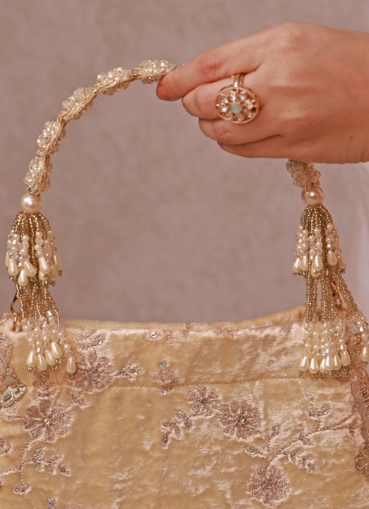 Amyra Ivory Velvet Scallop Embroidered PurseFabilicious Fashion