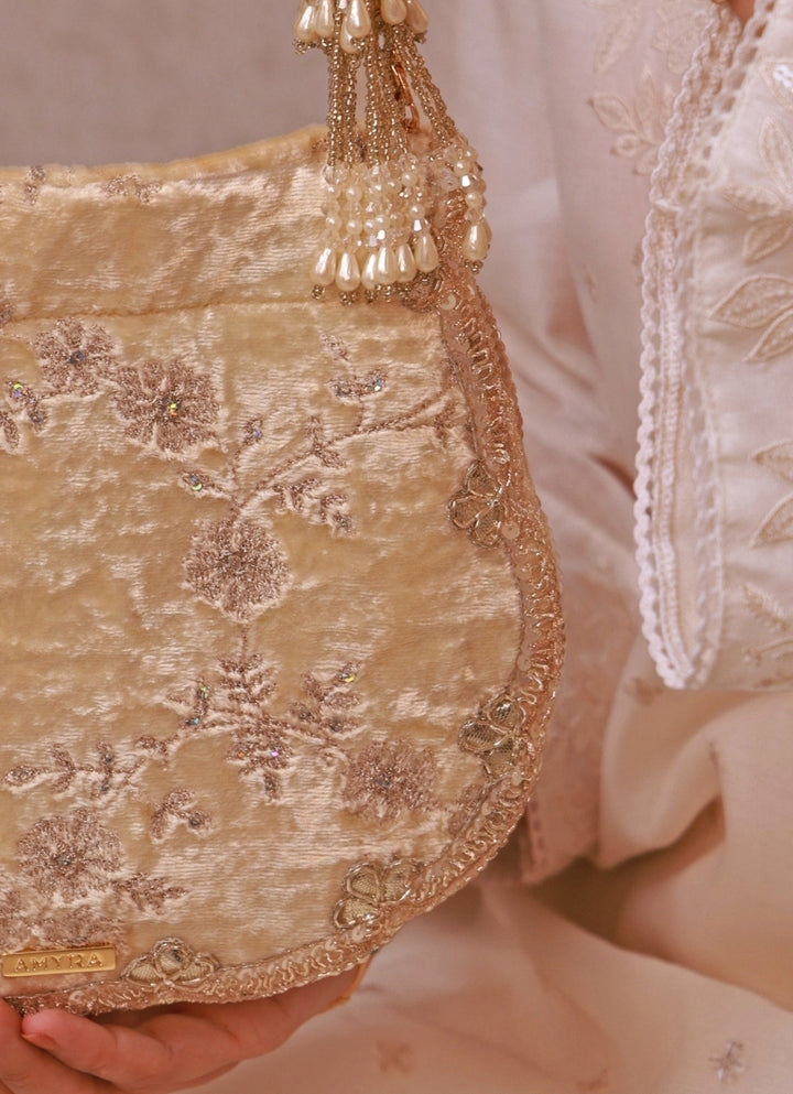 Amyra Ivory Velvet Scallop Embroidered PurseFabilicious Fashion