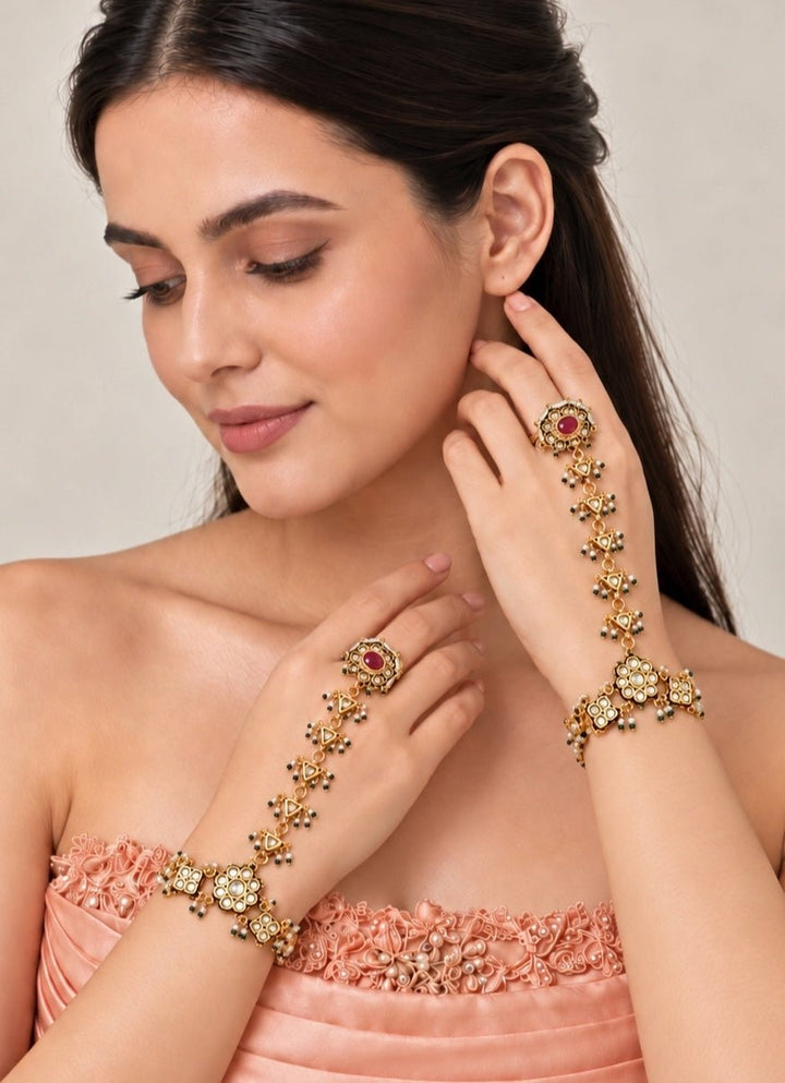 Vivinia By Vidhi Mehra Kundan And Pearl Chain Haath PhoolFabilicious Fashion
