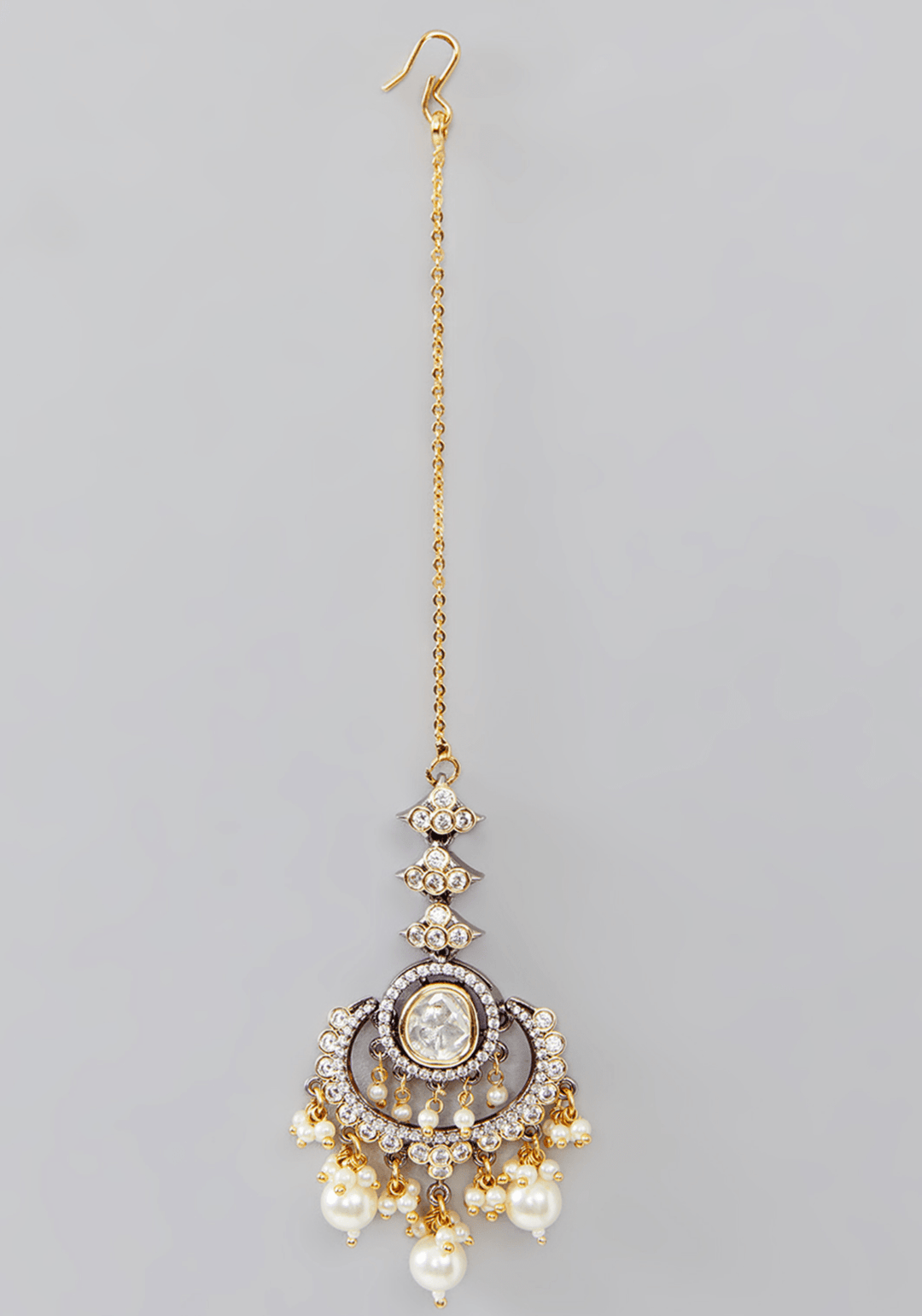 Kundan And Pearl Necklace Set Wit Maathatikki Zevar by Geeta - Fabilicious Fashion