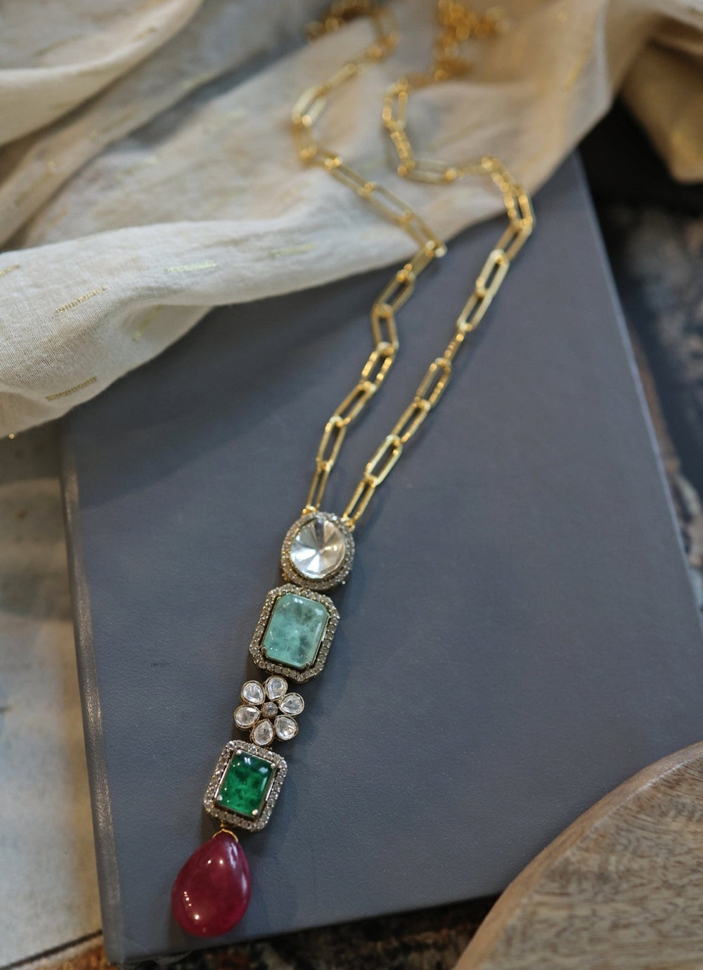 Do Taara Kundan Mint Green EarringsFabilicious Fashion