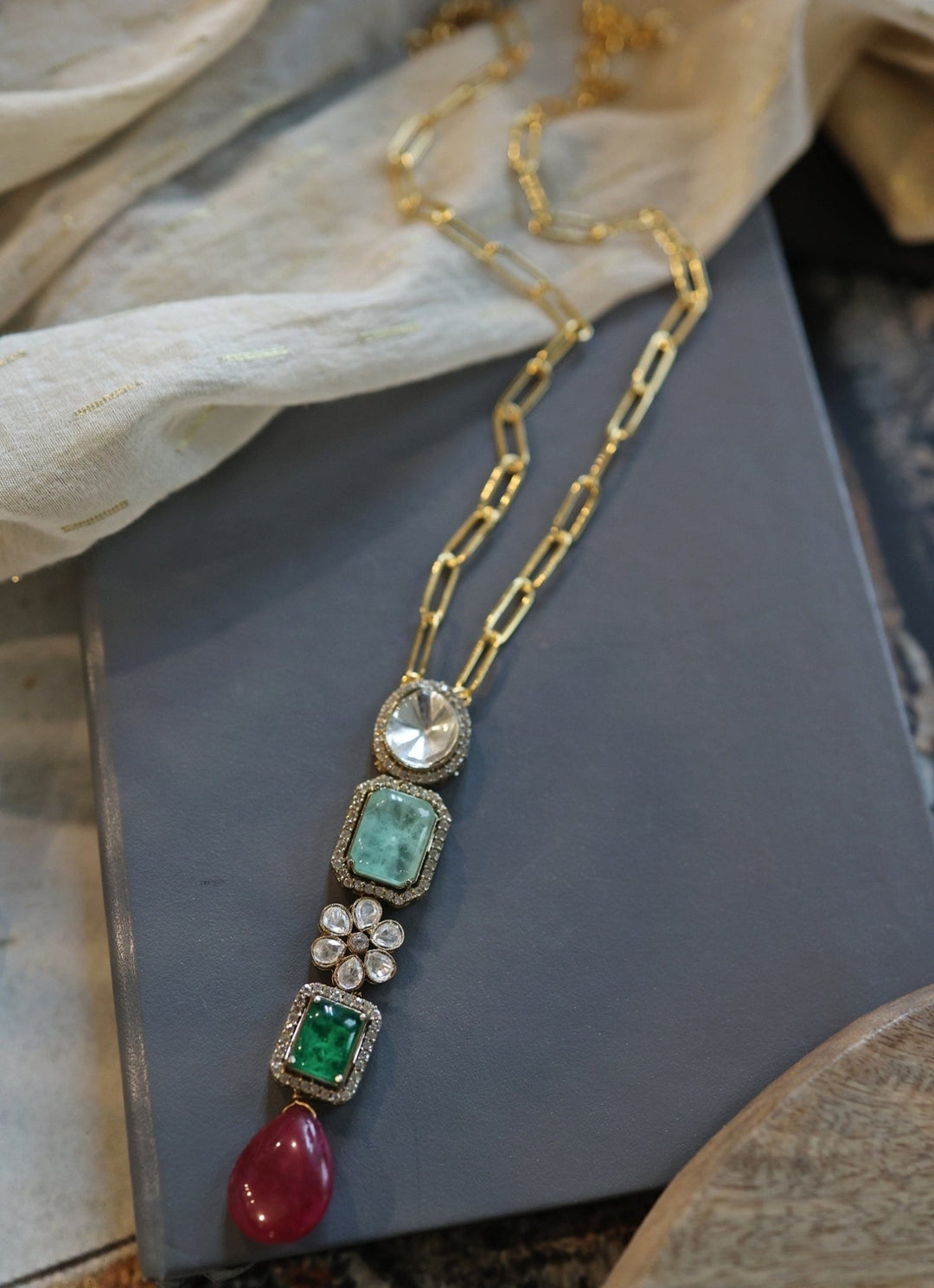 Do Taara Kundan Mint Green EarringsFabilicious Fashion