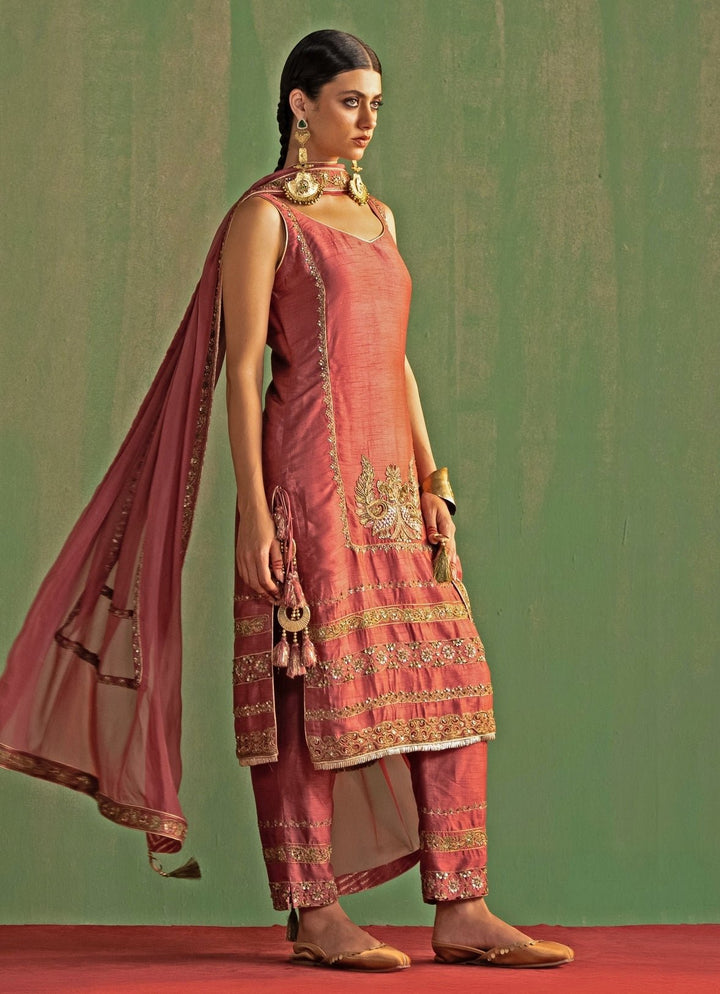Lilac Pink Embroidered Kurta Pant Set Studio Bagechaa - Fabilicious Fashion