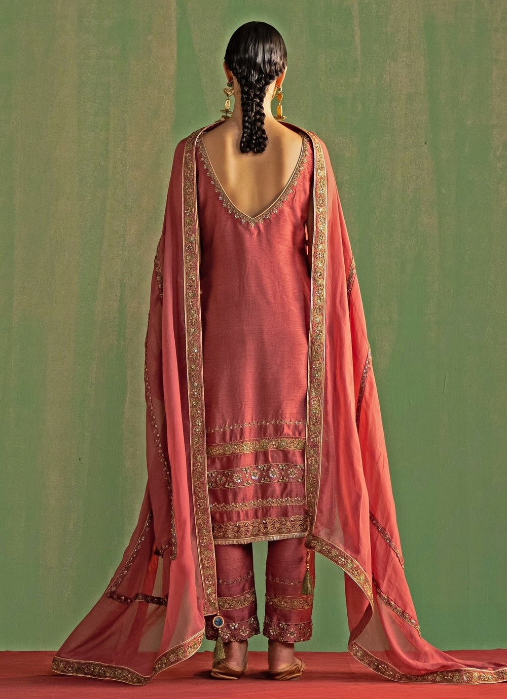 Lilac Pink Embroidered Kurta Pant Set Studio Bagechaa - Fabilicious Fashion