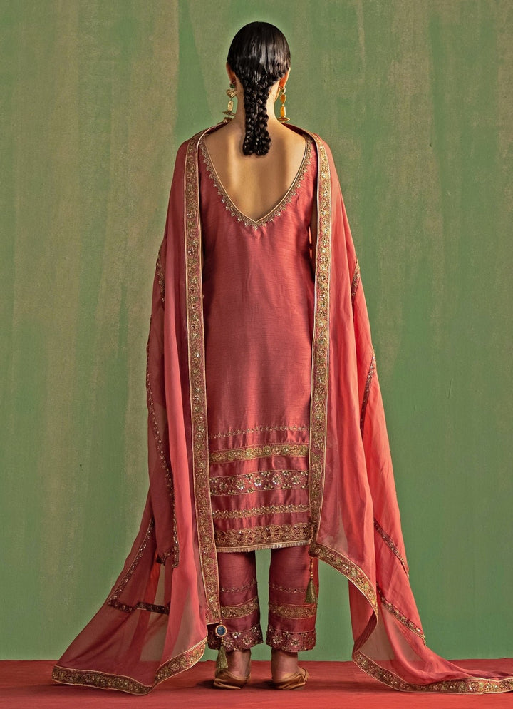 Lilac Pink Embroidered Kurta Pant Set Studio Bagechaa - Fabilicious Fashion