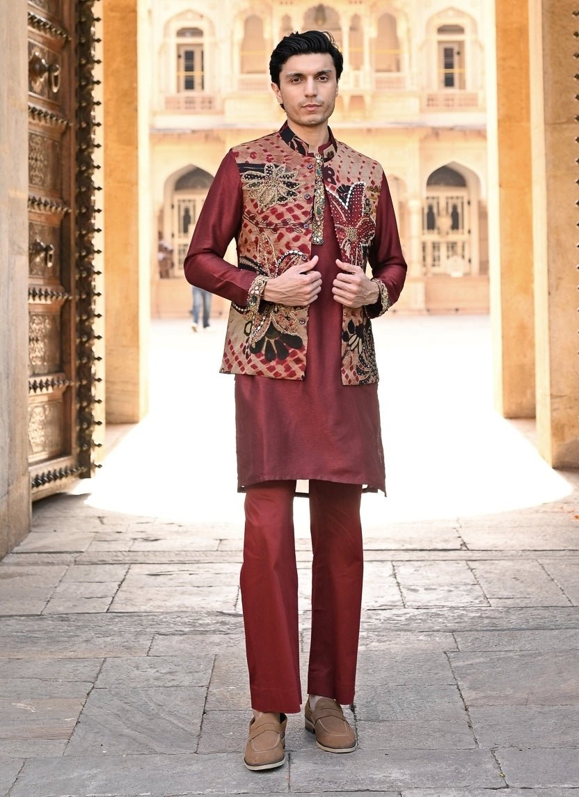 Juhi Bengani - Men Maroon Red Kurta Pants Set with Printed Organza BundiFabilicious Fashion