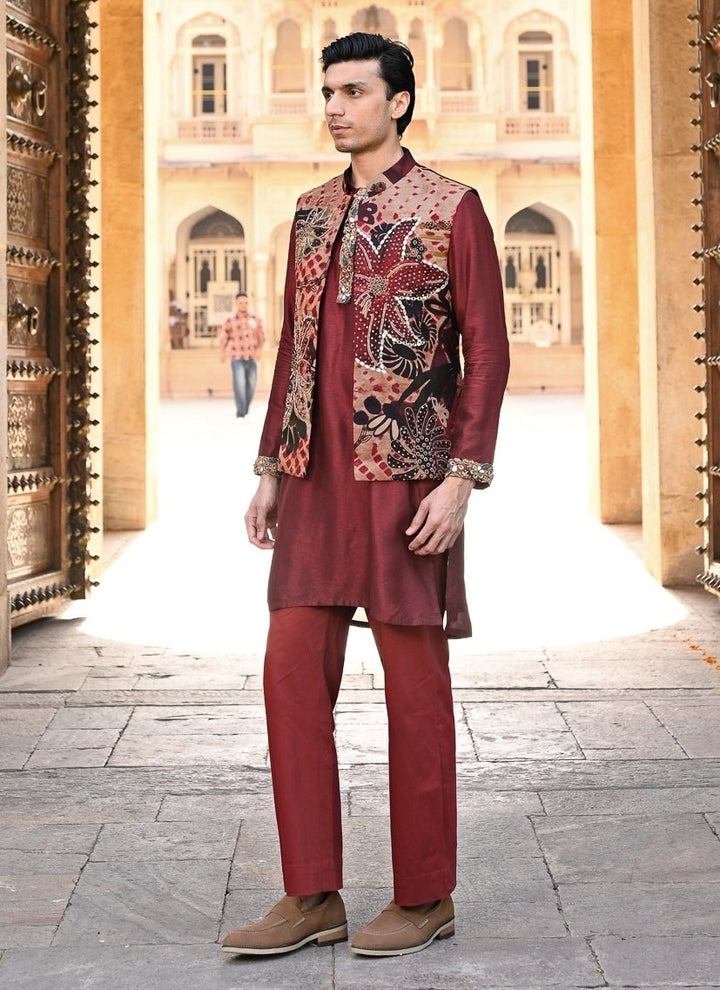 Juhi Bengani - Men Maroon Red Kurta Pants Set with Printed Organza BundiFabilicious Fashion