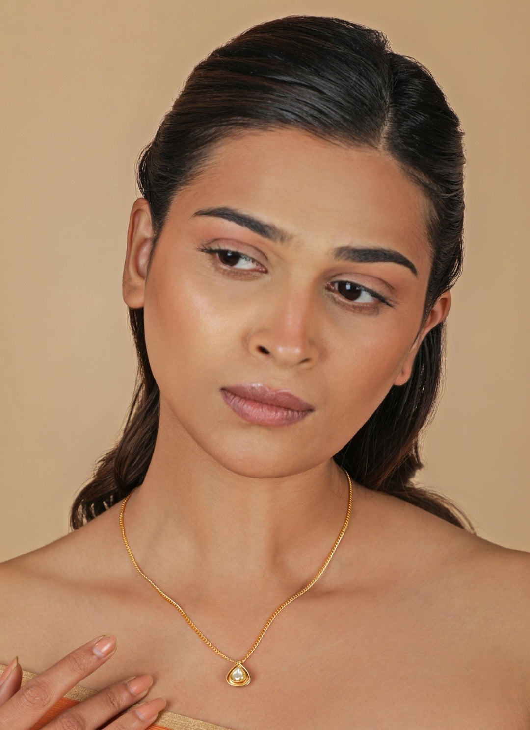 Riana Jewellery Matte Gold Chain With Mozzannite PendantFabilicious Fashion