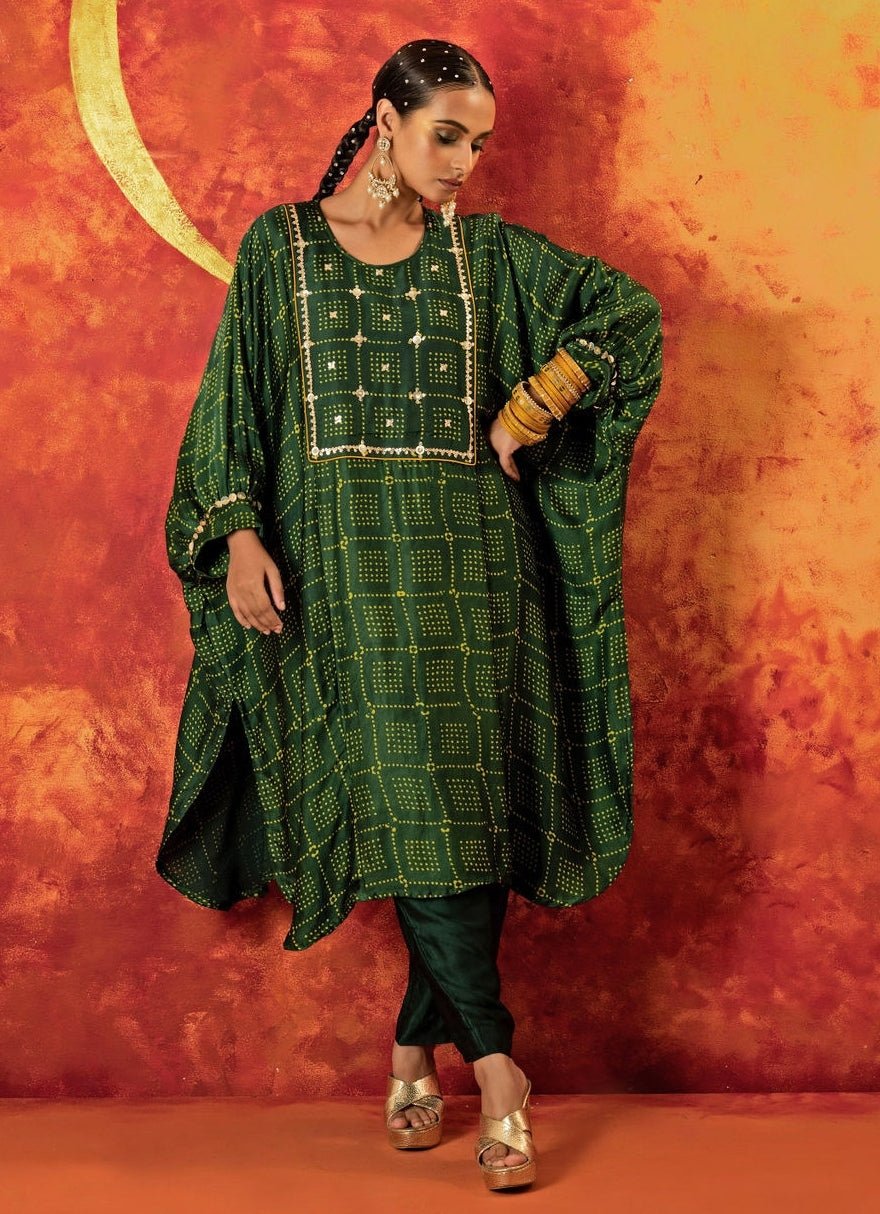 Mehendi Green Embroidered Relaxed Fit Kurta With Pants Prahnaaya - Fabilicious Fashion
