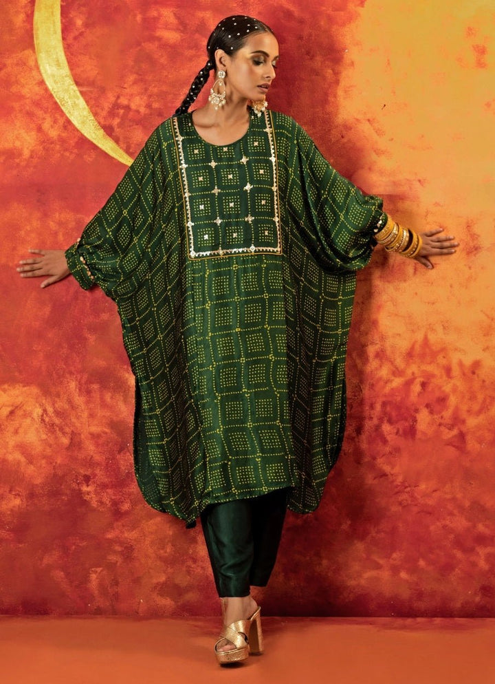 Mehendi Green Embroidered Relaxed Fit Kurta With Pants Prahnaaya - Fabilicious Fashion