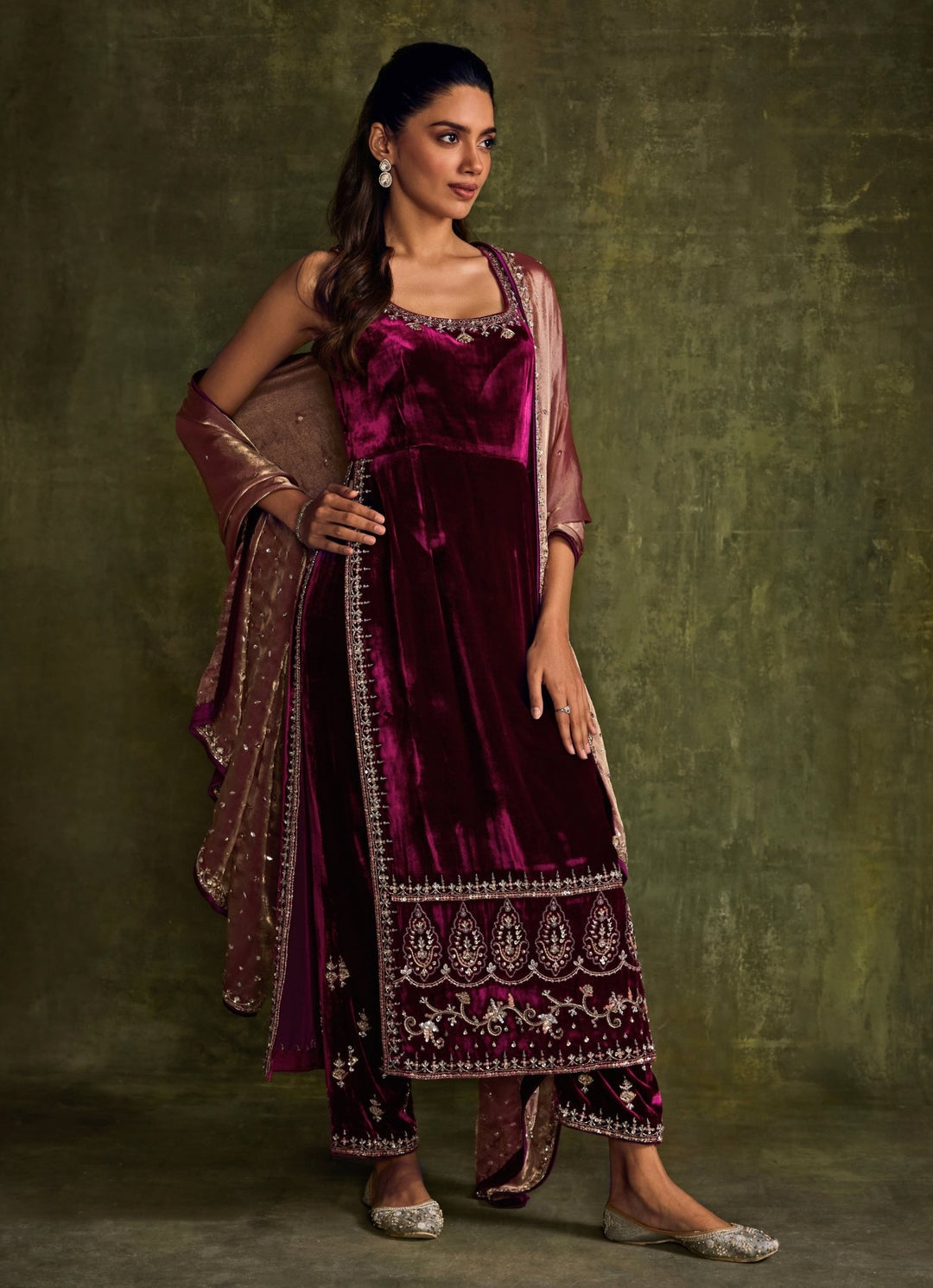 Mulberry Pink Velvet Kurta Pants Set Sanya Gulati - Fabilicious Fashion