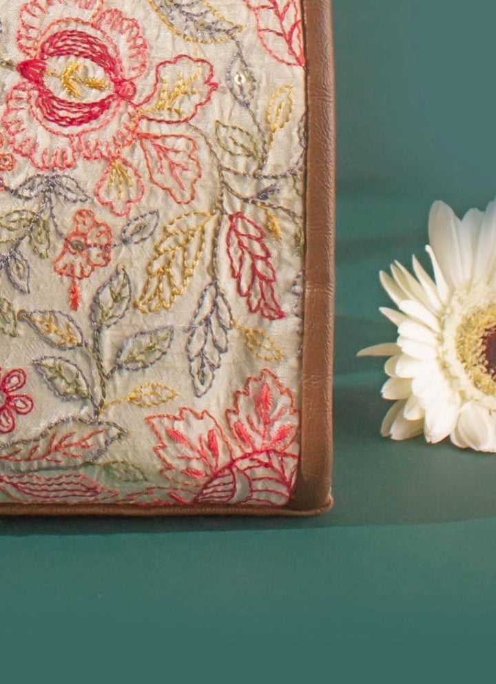 Multicolor Embroidered Handbag AMYRA - Fabilicious Fashion