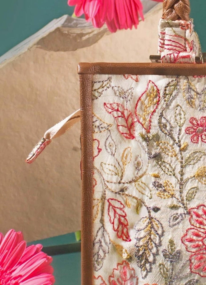 Multicolor Embroidered Handbag AMYRA - Fabilicious Fashion