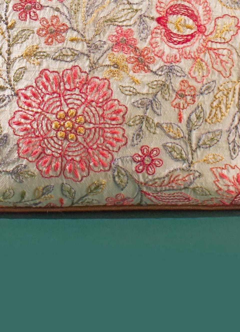 Multicolor Embroidered Handbag AMYRA - Fabilicious Fashion