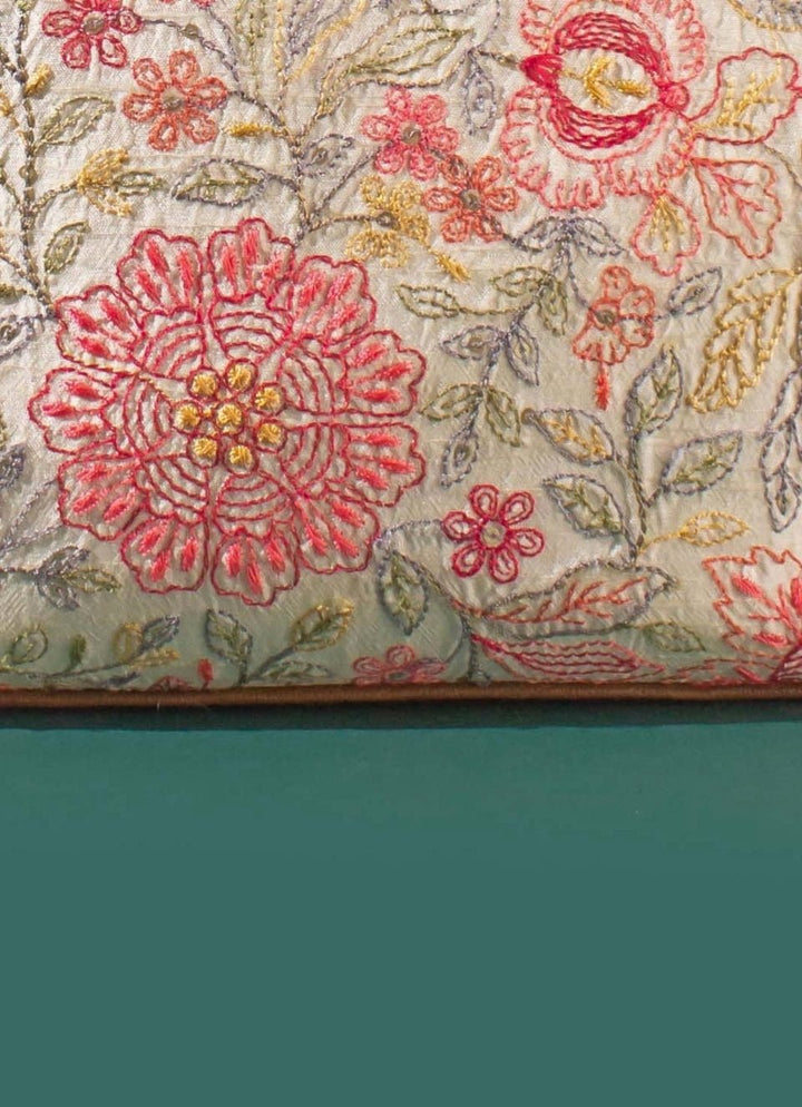 Multicolor Embroidered Handbag AMYRA - Fabilicious Fashion