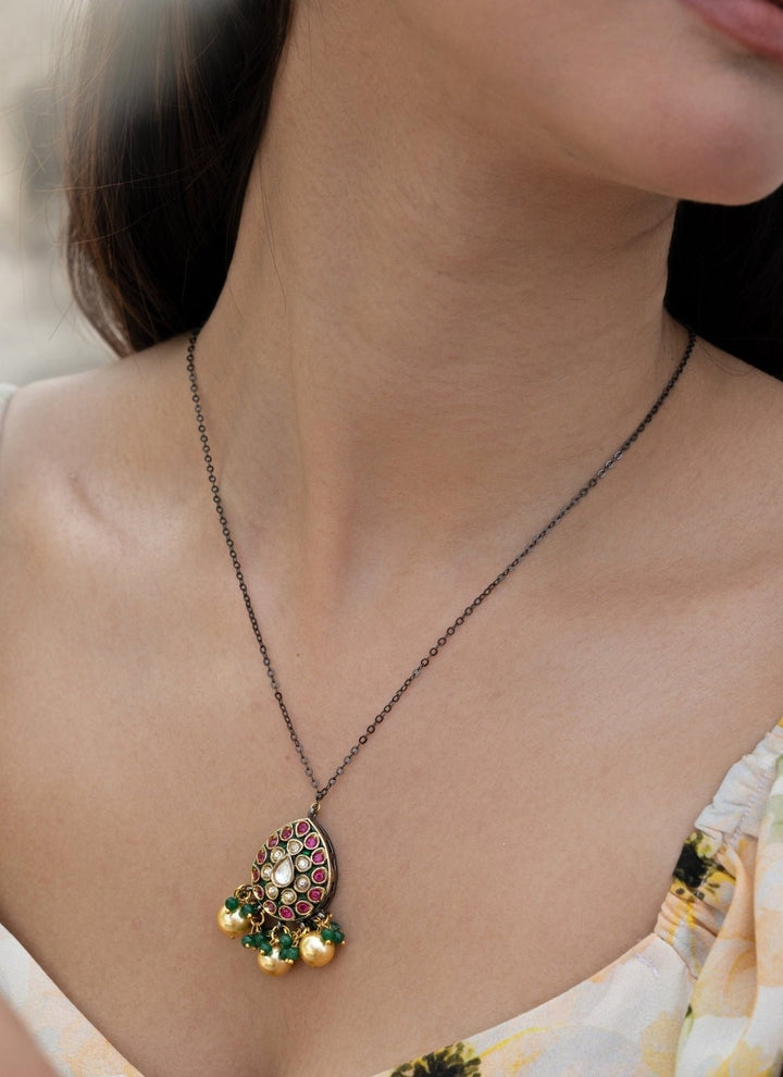 Do Taara Multicoloured Pendant NecklaceFabilicious Fashion
