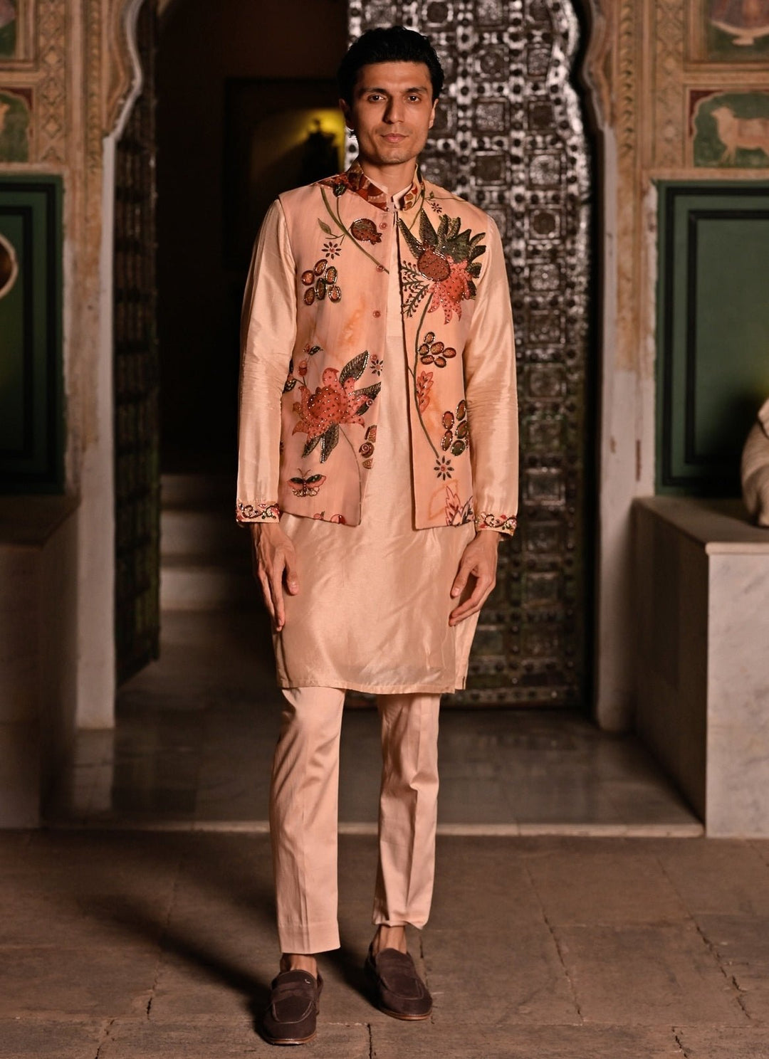 Juhi Bengani - Men Muted Beige Pink Kurta Set with Printed Organza BundiFabilicious Fashion