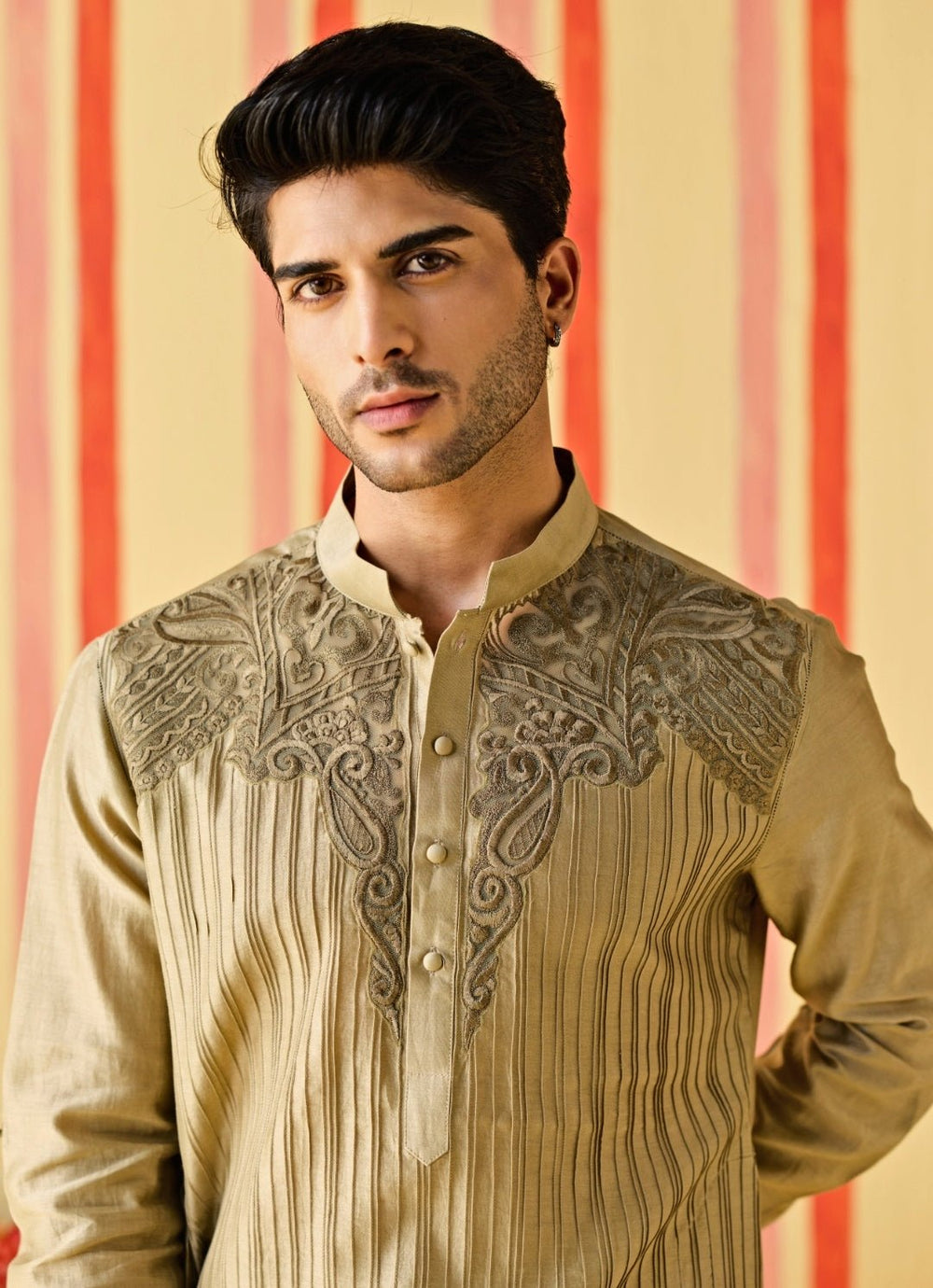 Studio Bagechaa - Men Muted Green Embroidered Chanderi Kurta SetFabilicious Fashion