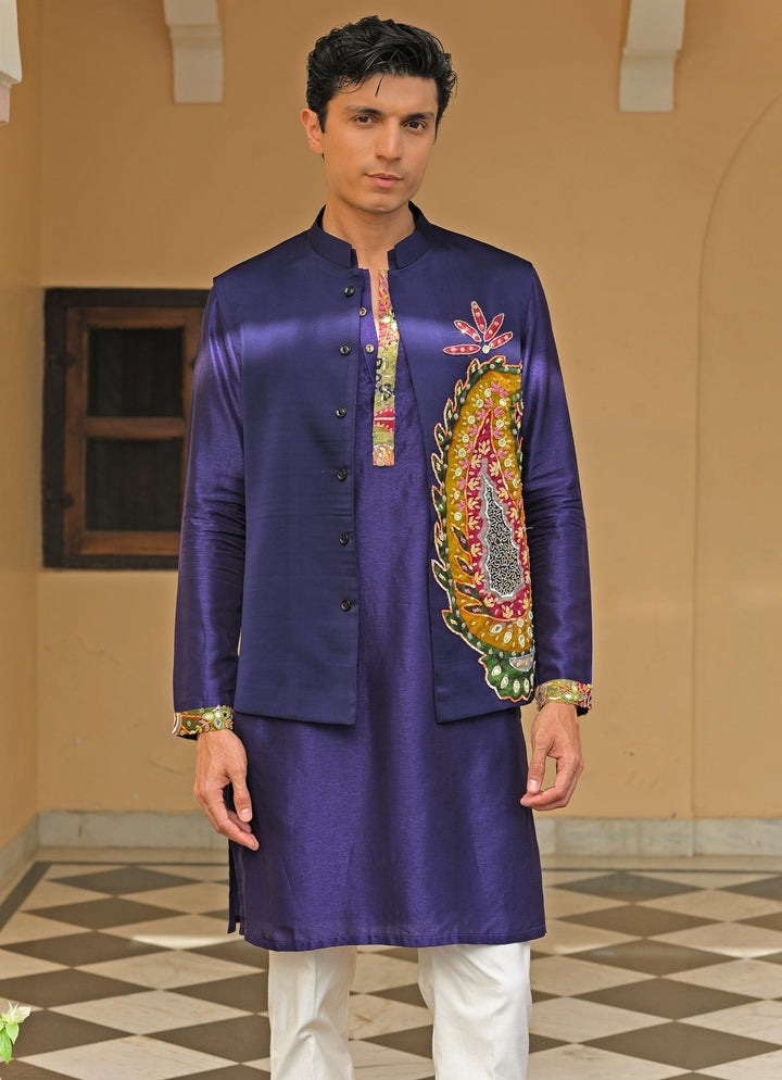 Juhi Bengani - Men Navy Blue Embroidered Silk Bundi SetFabilicious Fashion