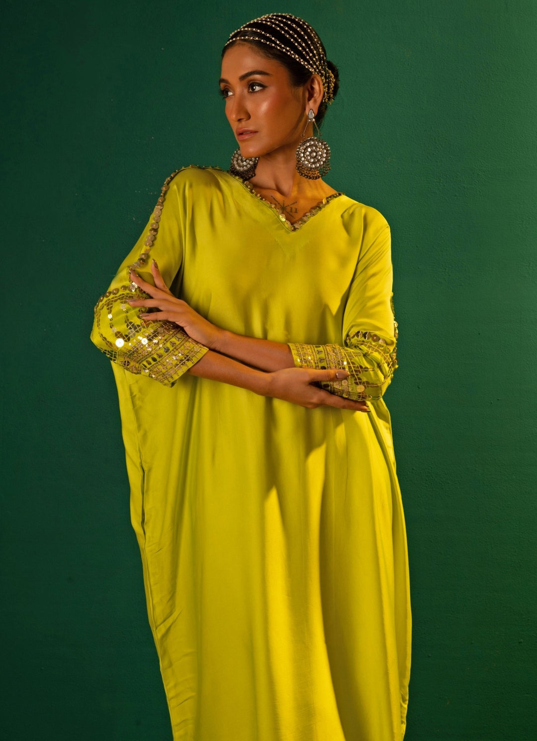 Neon Green Embroidered Anti - Fit Kurta Pant Set Prahnaaya - Fabilicious Fashion