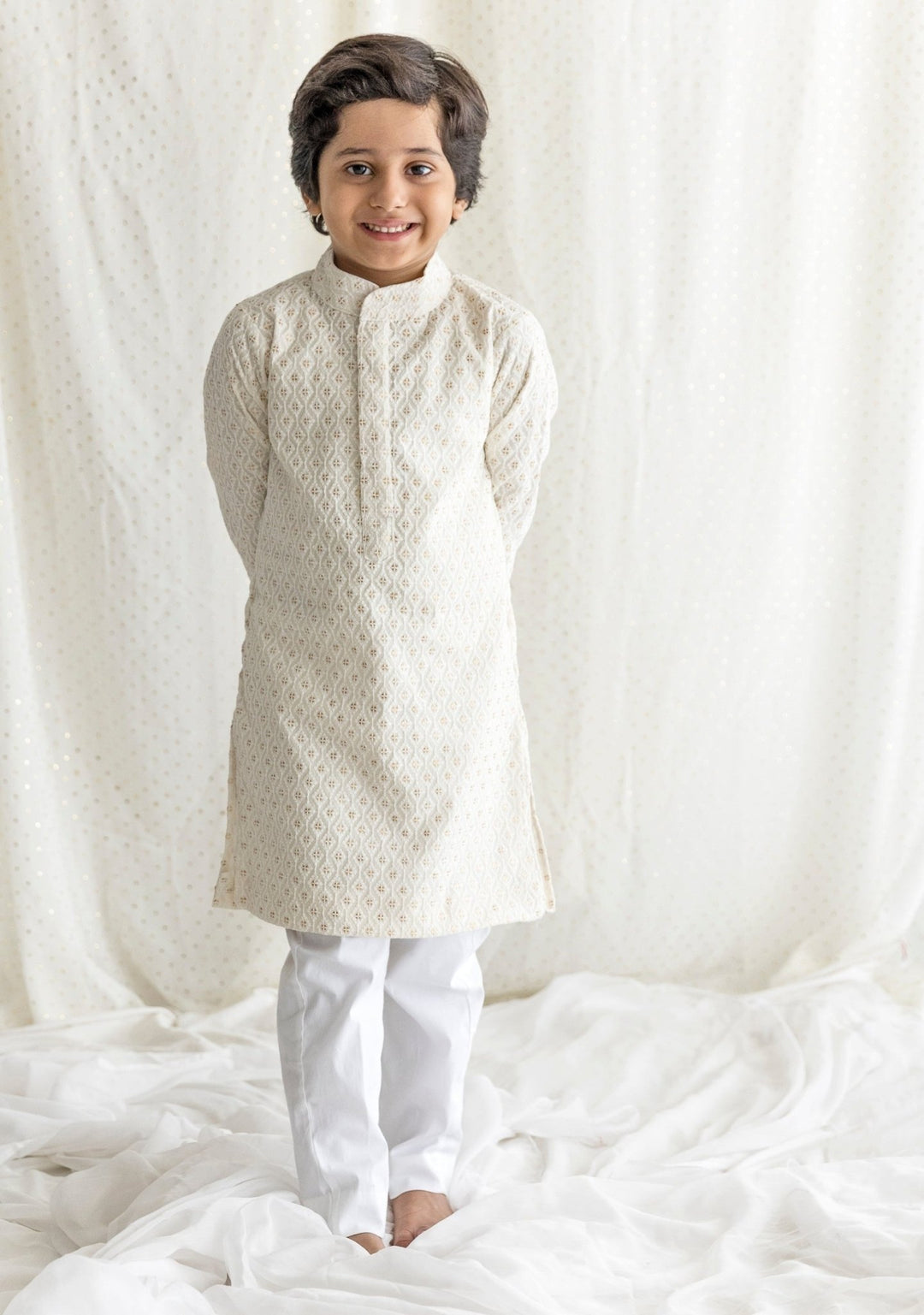 Off White Cotton Kurta Set Chotibuti - Fabilicious Fashion