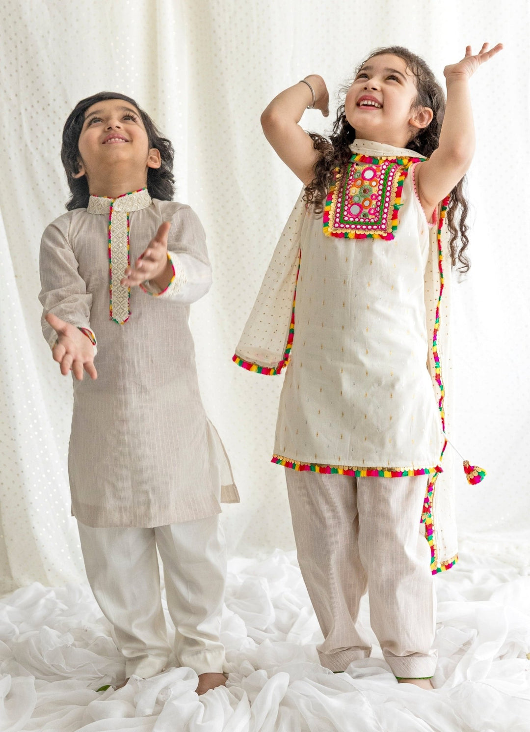 Off White Cotton Striped Kurta Set Chotibuti - Fabilicious Fashion