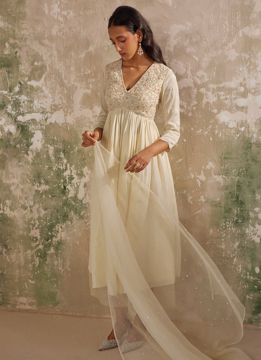 Off White Embroidered Kurta Pant Zoon Tribe - Fabilicious Fashion