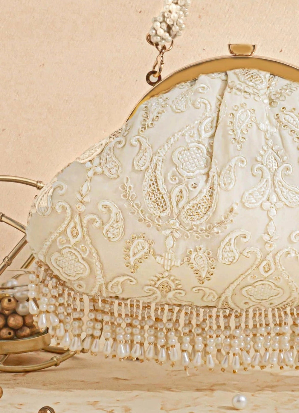 Off - White Embroidered Vintage Purse AMYRA - Fabilicious Fashion