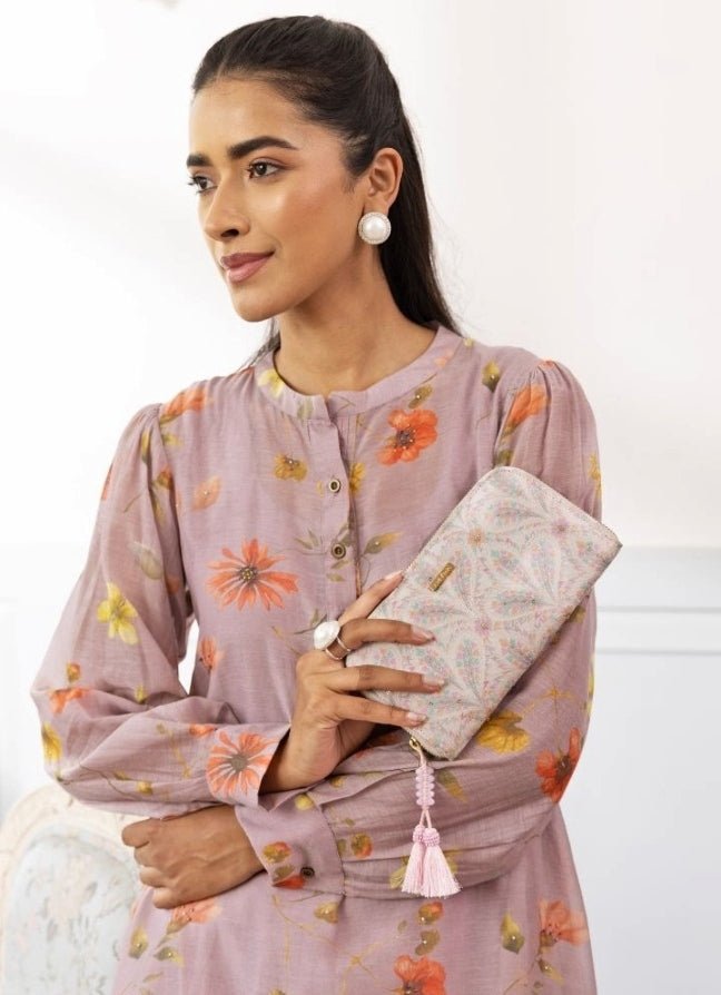 Off White Embroidered Zip Wallet AMYRA - Fabilicious Fashion