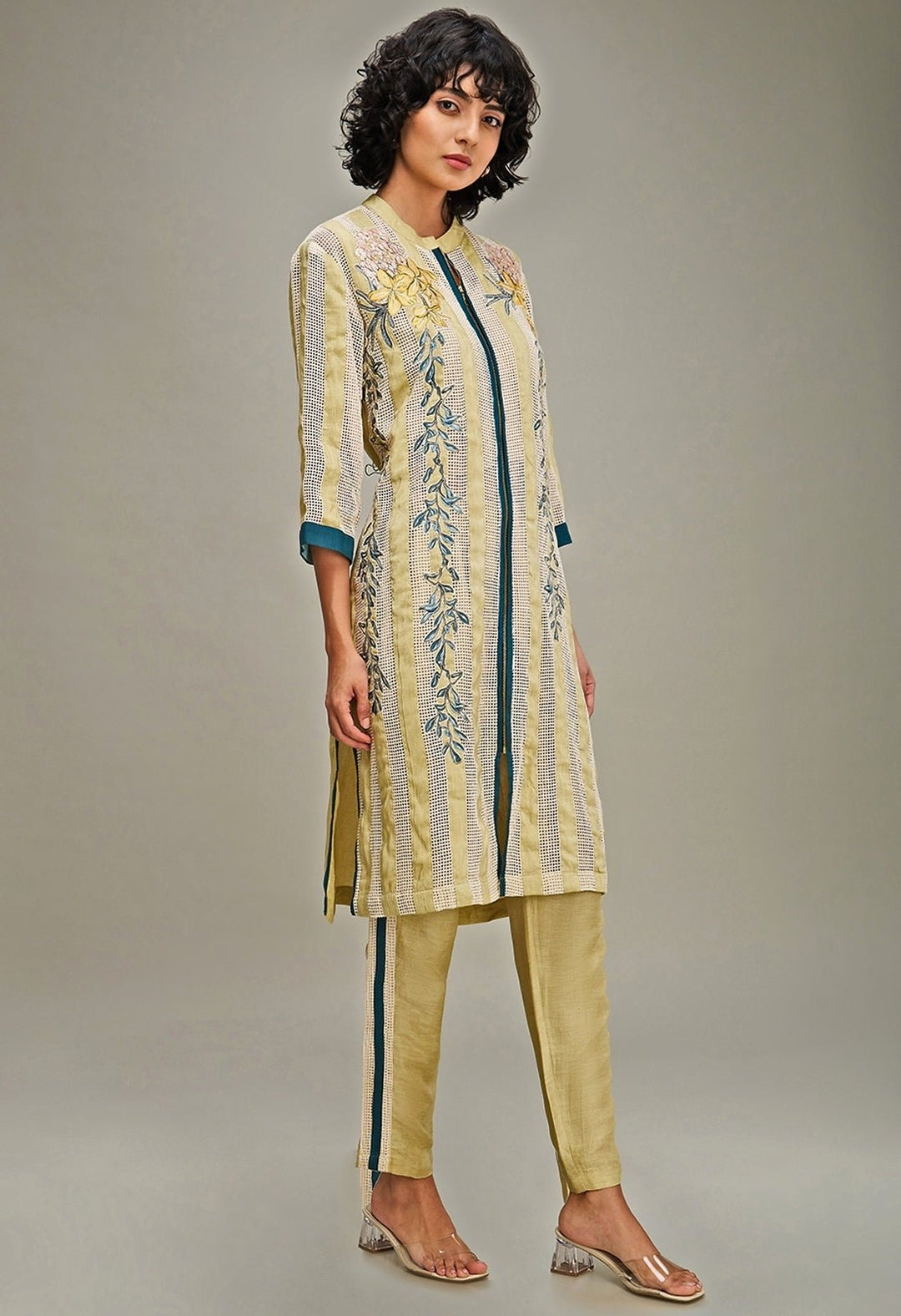 Off White Embroidery Kurta And Pant Set Soup By Sougat Paul - Fabilicious Fashion