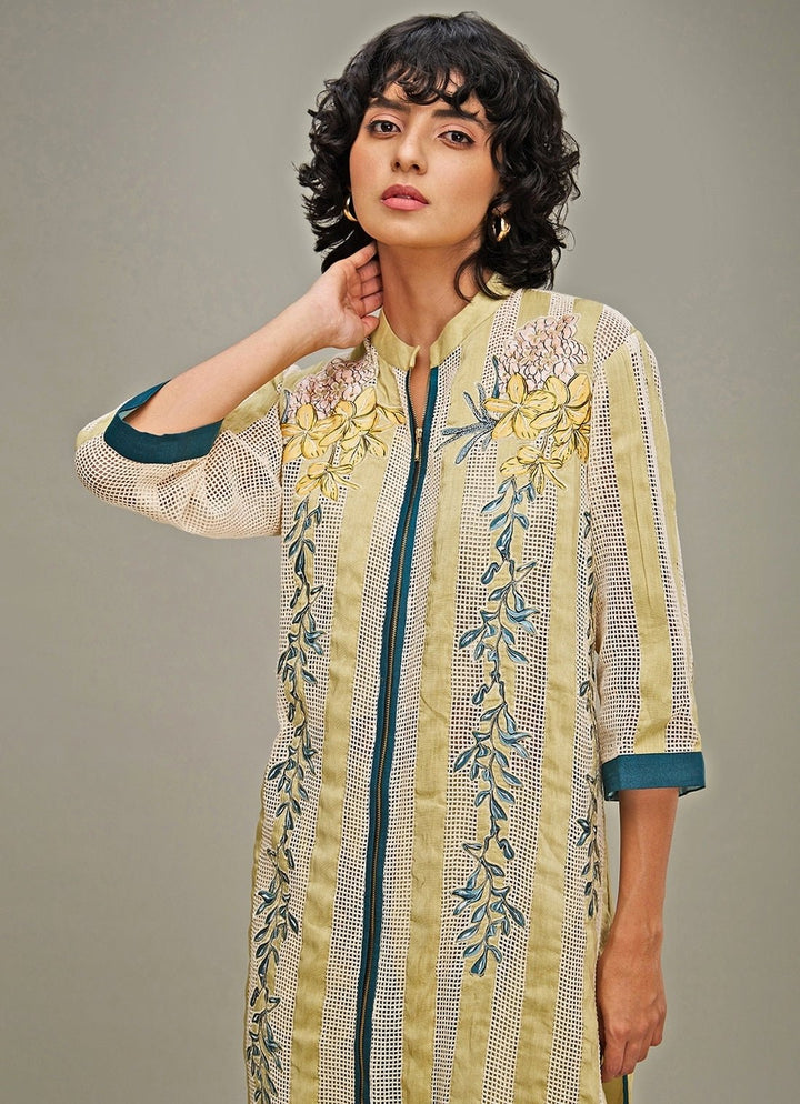 Off White Embroidery Kurta And Pant Set Soup By Sougat Paul - Fabilicious Fashion